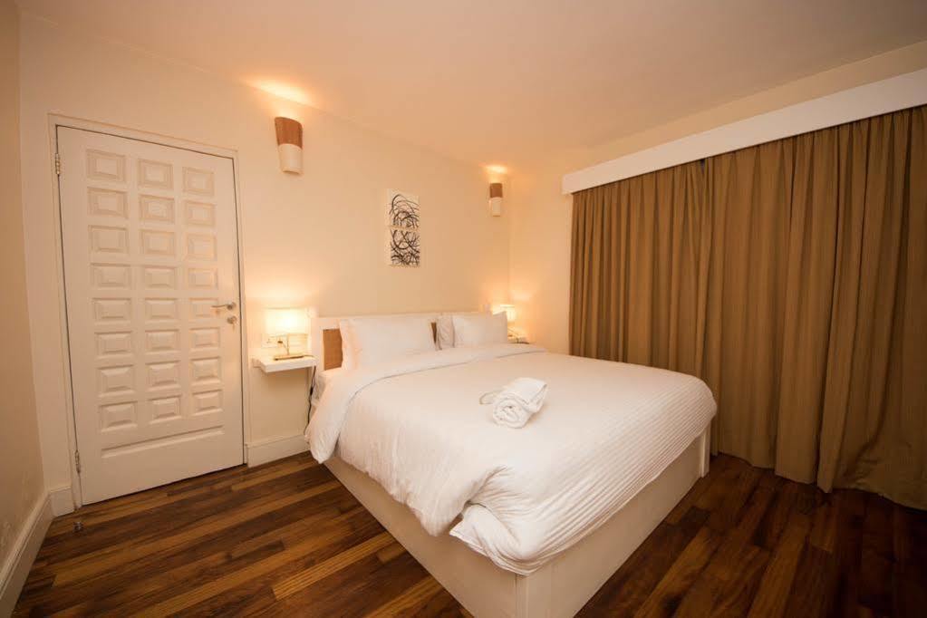 Olma Colonial Suites アクラ エクステリア 写真